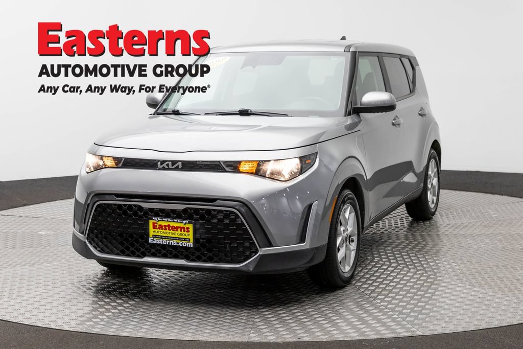 Used 2023 Kia Soul LX w/ Option Group 015