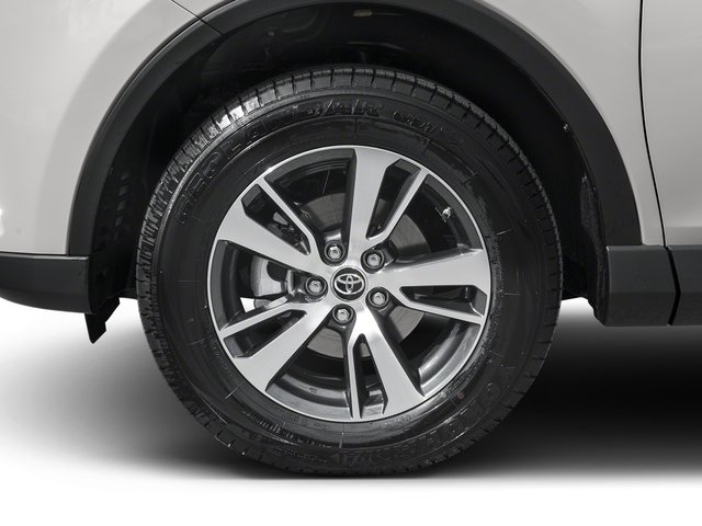 Used 2018 Toyota RAV4 XLE image 11