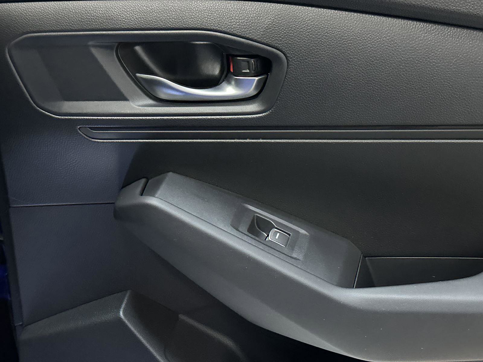Used 2025 Honda Accord Sport image 35