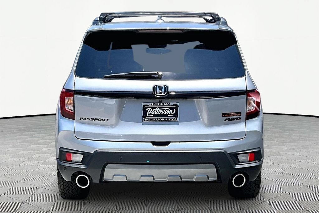 Used 2025 Honda Passport TrailSport image 4