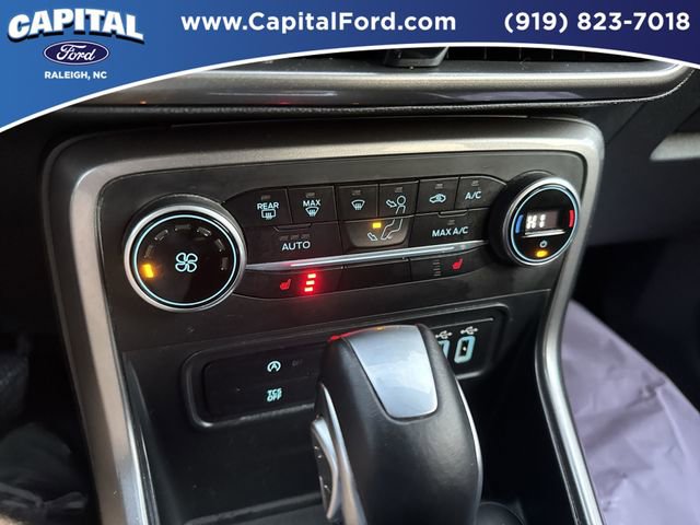 Used 2020 Ford EcoSport SE w/ SE Convenience Package image 29