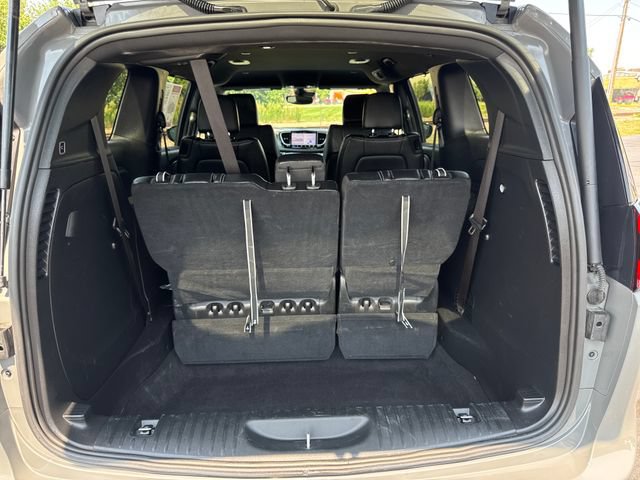 Used 2025 Chrysler Pacifica Select FWD image 23