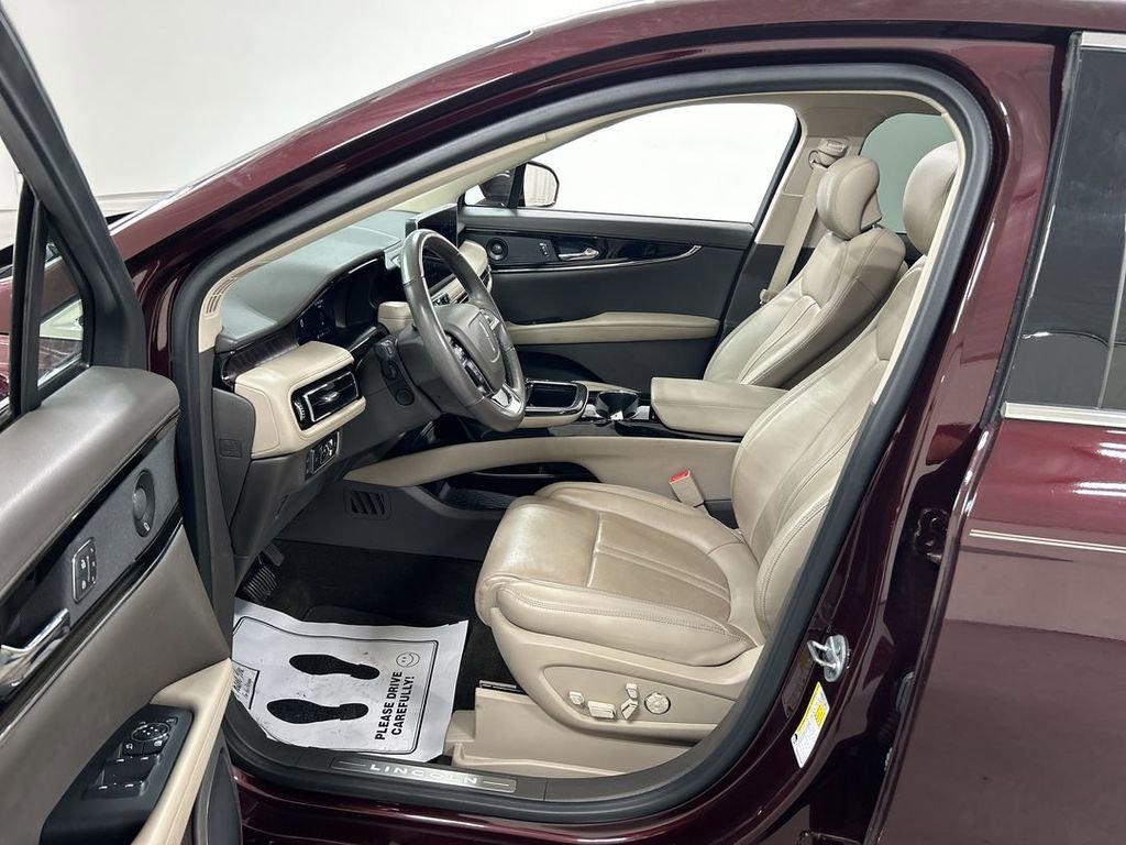 Used 2022 Lincoln Nautilus Reserve w/ Equipment Group 201A image 9