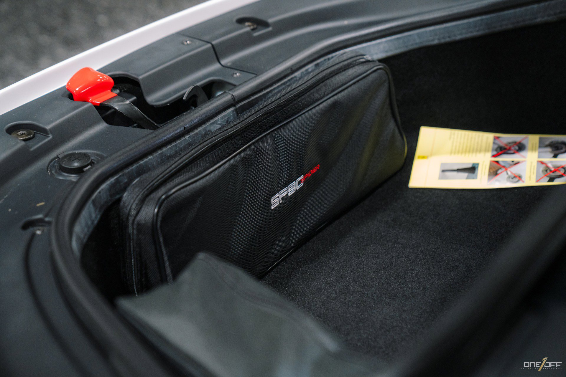 Used 2022 Ferrari SF90 Spider image 40