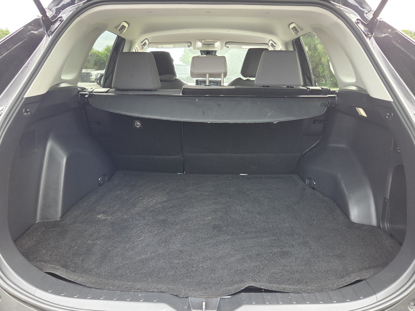 Used 2022 Toyota RAV4 XLE FWD image 13