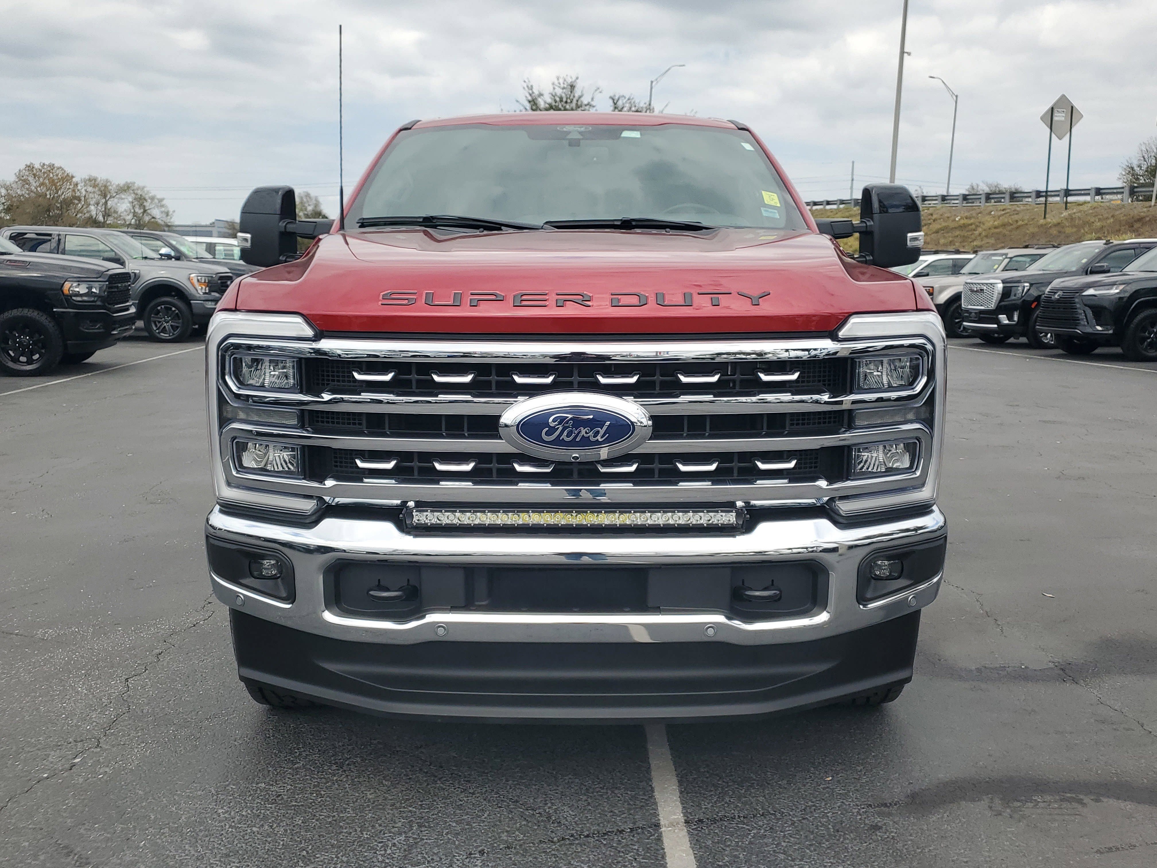Used 2024 Ford F350 Lariat w/ Lariat Ultimate Package AWD/4WD image 2
