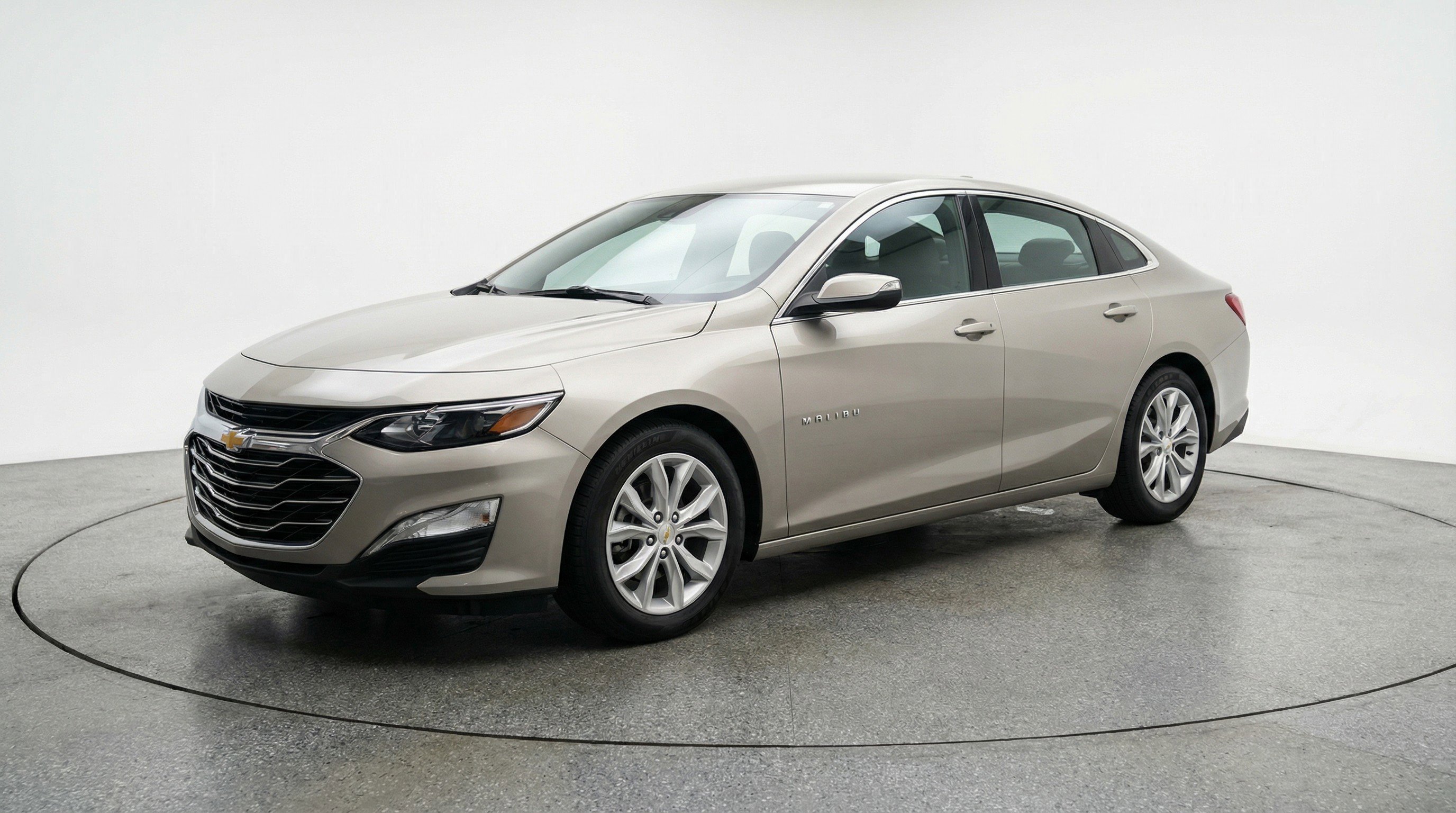 Used 2024 Chevrolet Malibu LT FWD image 3