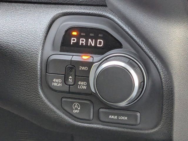 New 2026 RAM 1500 Express AWD/4WD image 18