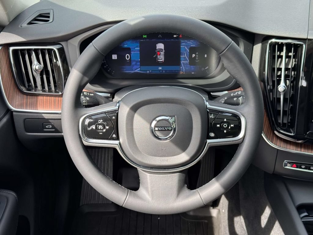 Certified 2024 Volvo XC60 B5 Plus w/ Protection Package Premier AWD/4WD image 12