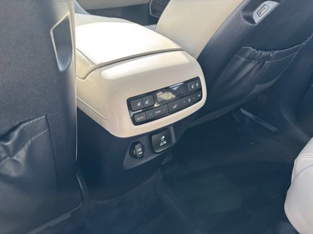 Used 2022 Hyundai Palisade Calligraphy image 31