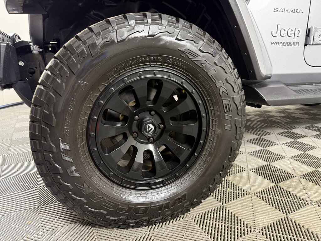 Used 2018 Jeep Wrangler Unlimited Sahara image 5
