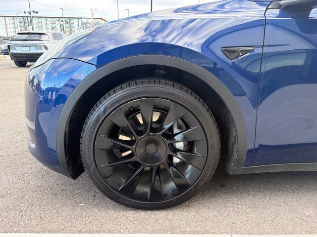 Used 2021 Tesla Model Y Long Range AWD/4WD image 4