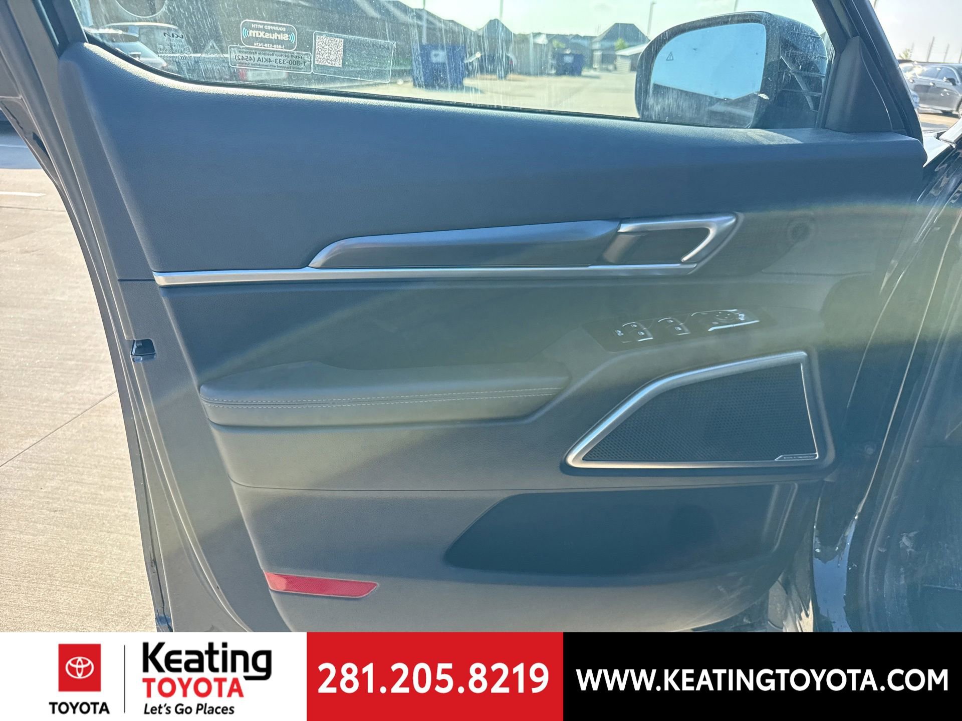 Used 2025 Kia Telluride S FWD image 9