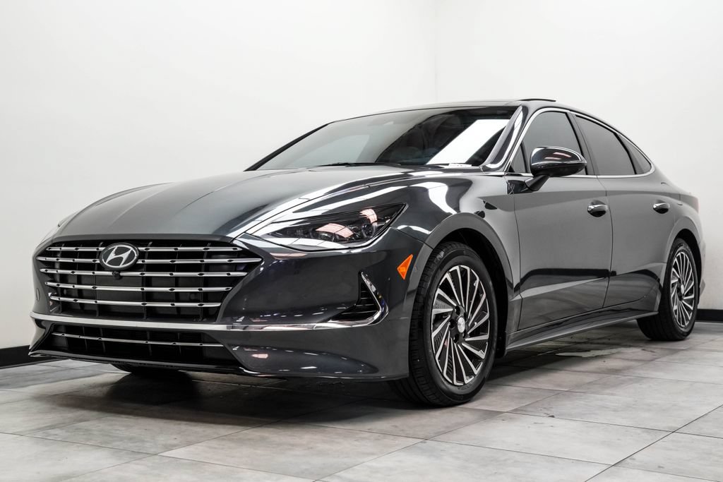 Used 2023 Hyundai Sonata Limited w/ Cargo Package FWD image 9