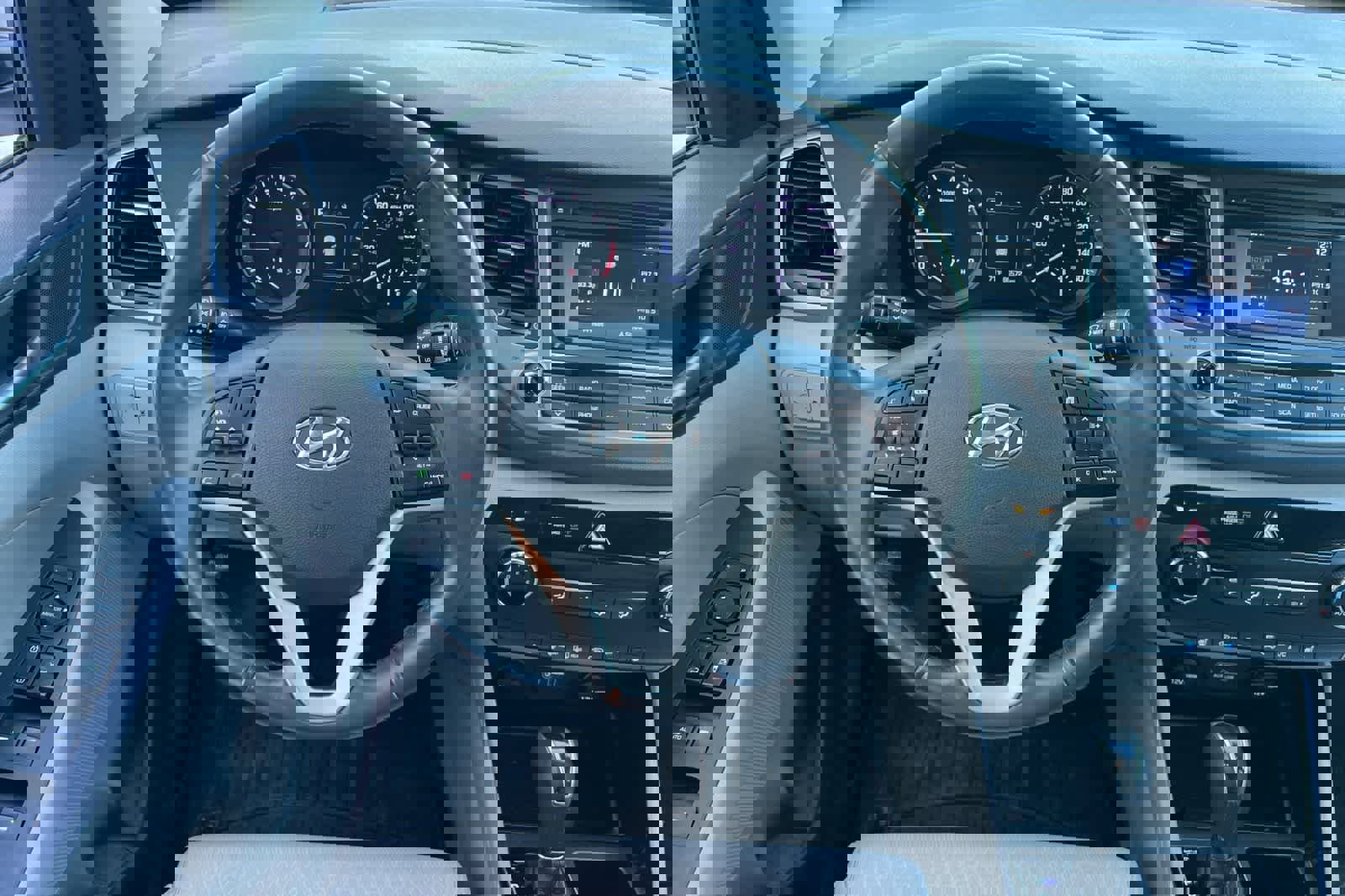 Used 2017 Hyundai Tucson Sport image 14