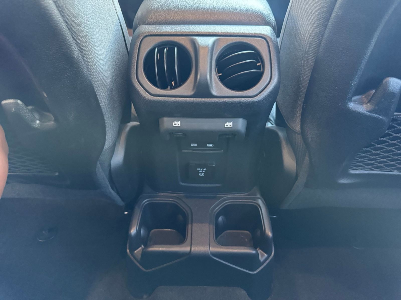 Used 2025 Jeep Wrangler Unlimited Rubicon image 24