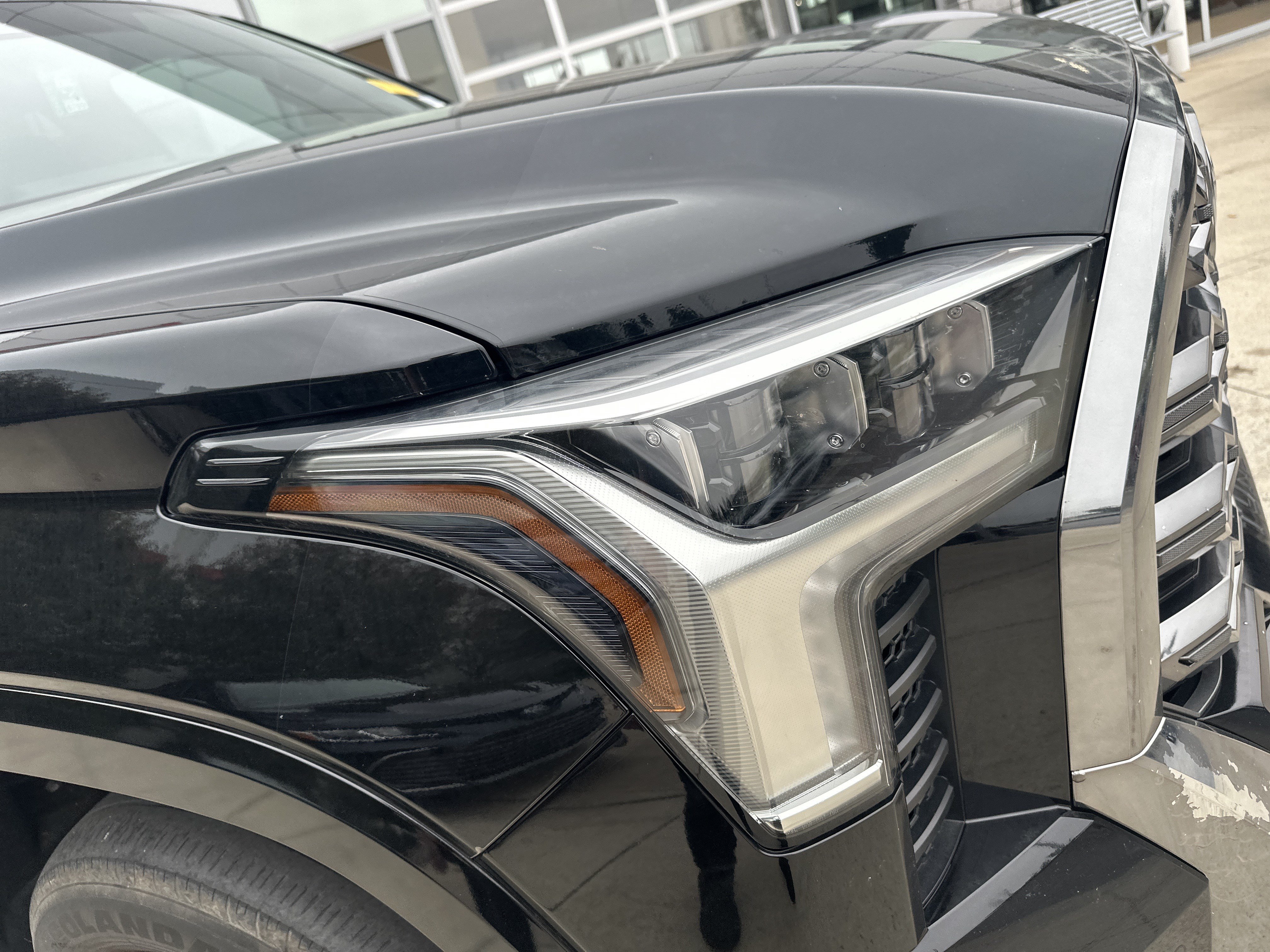 Used 2024 Toyota Tundra Platinum AWD/4WD image 11
