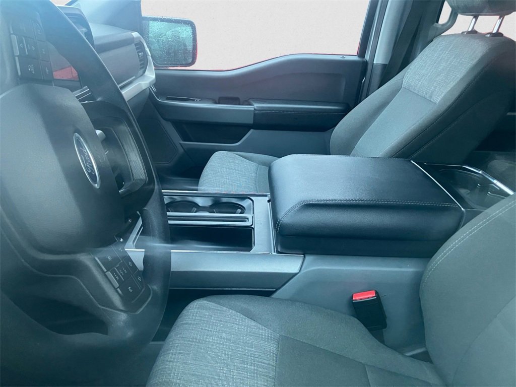 Used 2022 Ford F150 XLT image 4