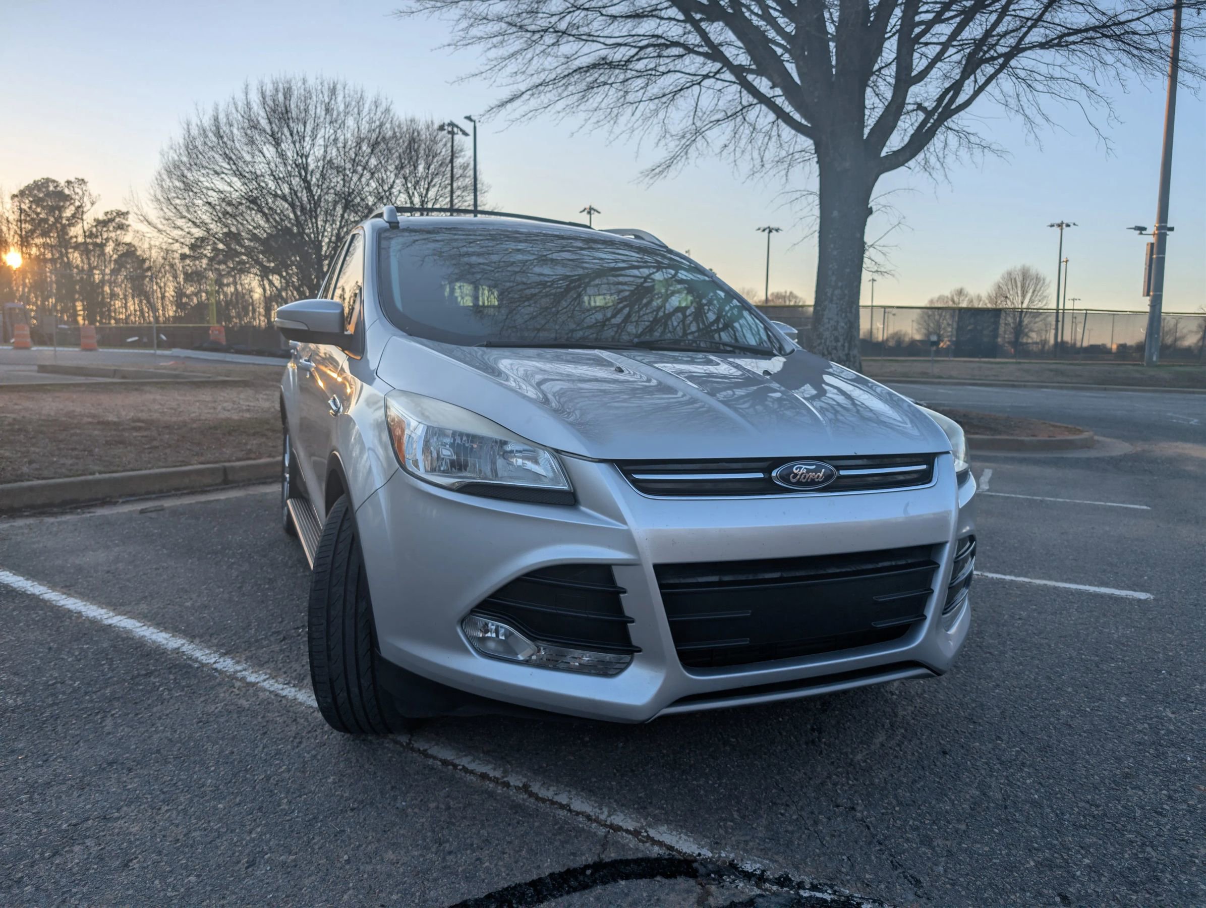 Used 2015 Ford Escape Titanium image 2