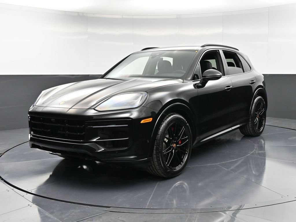 New 2026 Porsche Cayenne GTS image 1