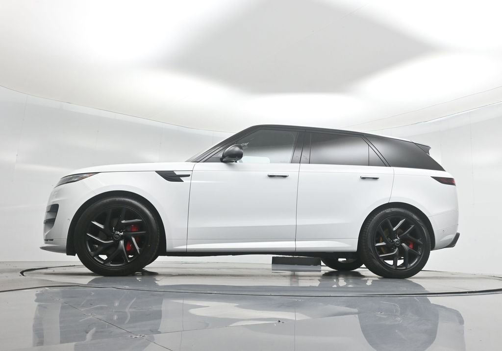 Used 2023 Land Rover Range Rover Sport SE Dynamic image 53