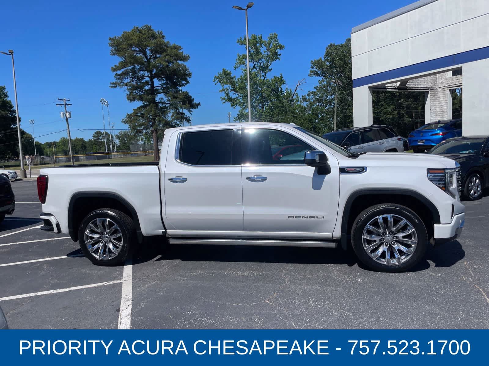 Used 2023 GMC Sierra 1500 Denali w/ Denali Reserve Package AWD/4WD image 6