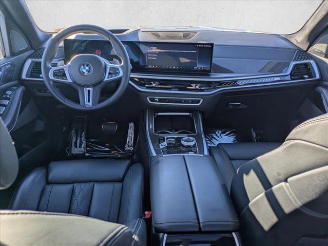 Used 2024 BMW X7 M60i w/ M Sport Professional Package image 18