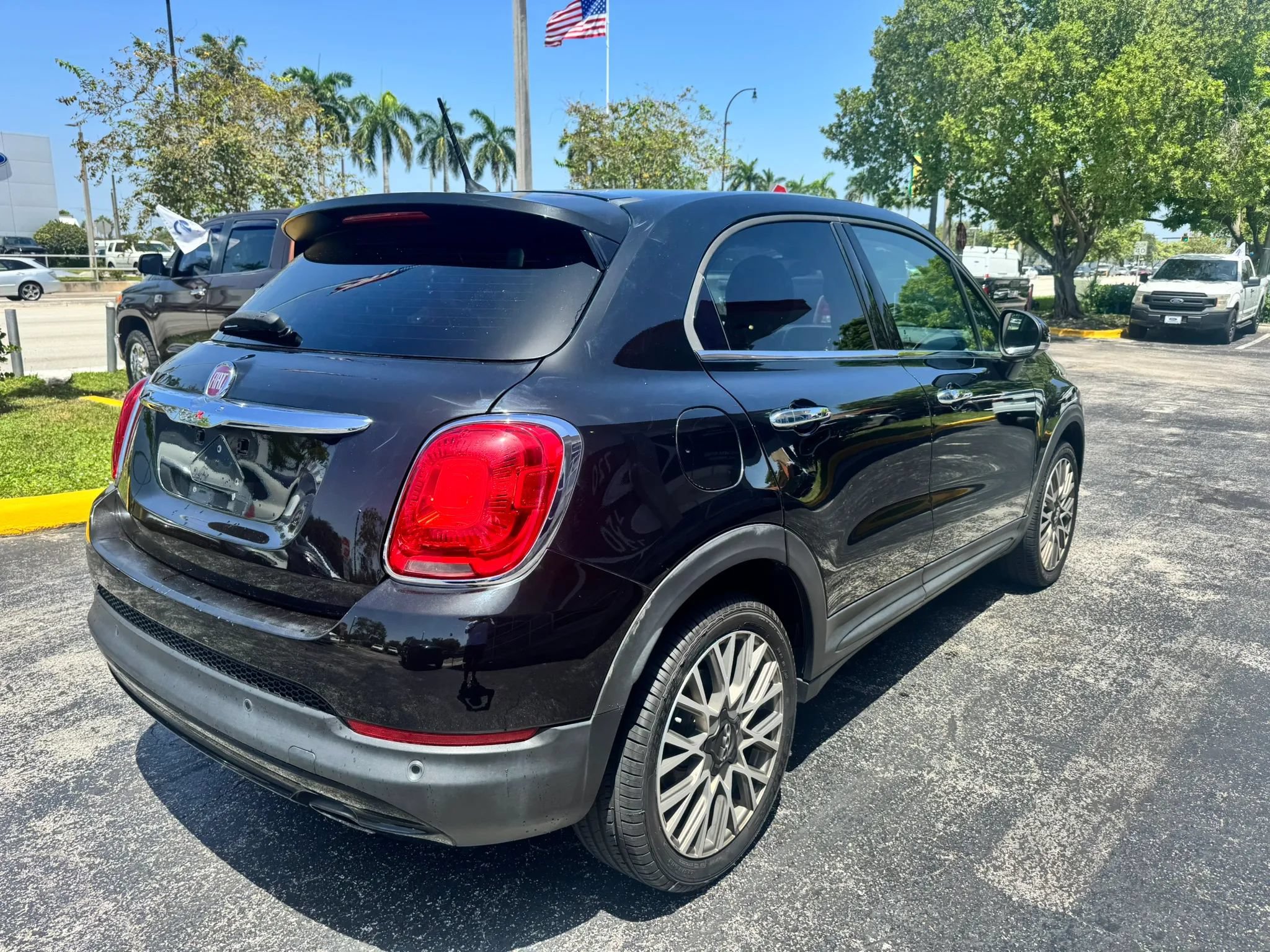 Used 2017 FIAT 500X Lounge w/ Lounge Premium Package (FWD) image 5