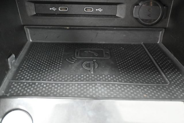 Used 2022 Volkswagen Tiguan SE AWD/4WD image 24