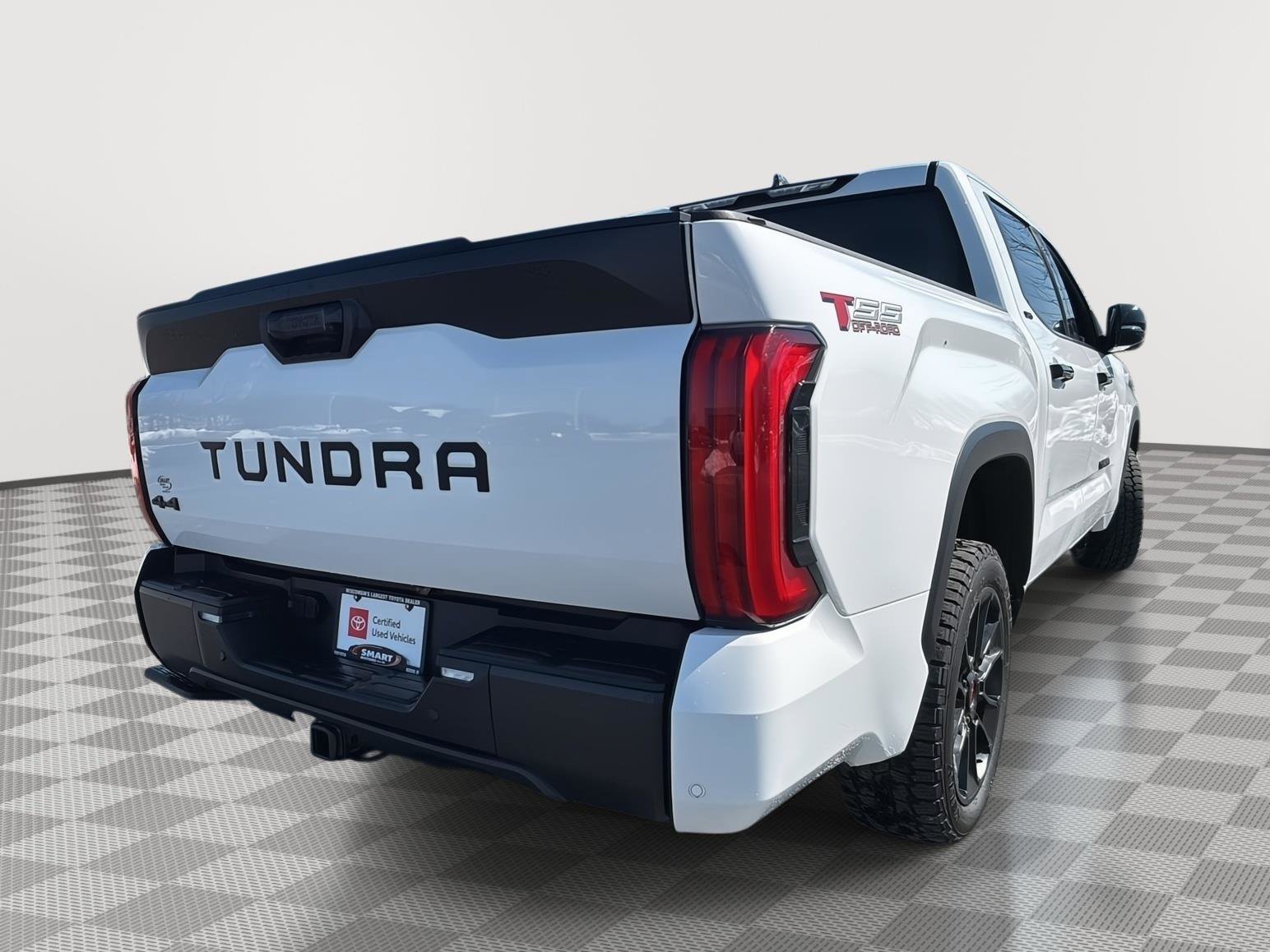Used 2023 Toyota Tundra SR5 w/ SR5 Convenience Package AWD/4WD image 17
