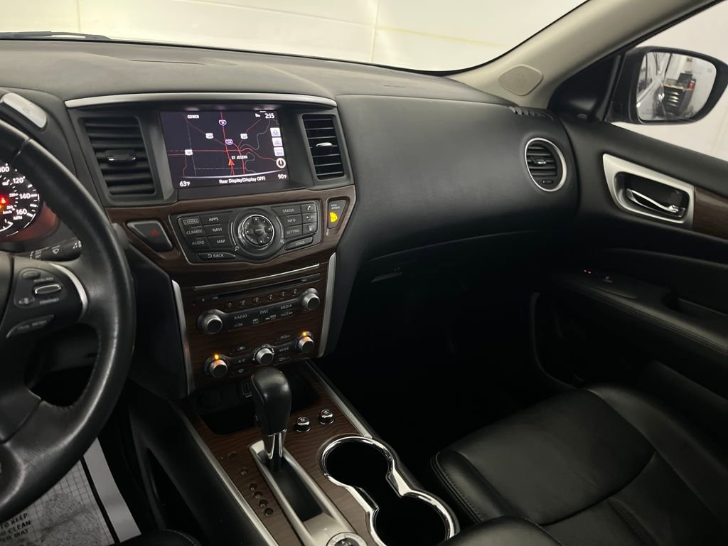 Used 2018 Nissan Pathfinder Platinum image 34