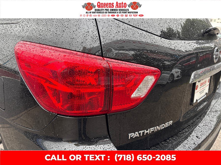 Used 2019 Nissan Pathfinder S AWD/4WD image 31