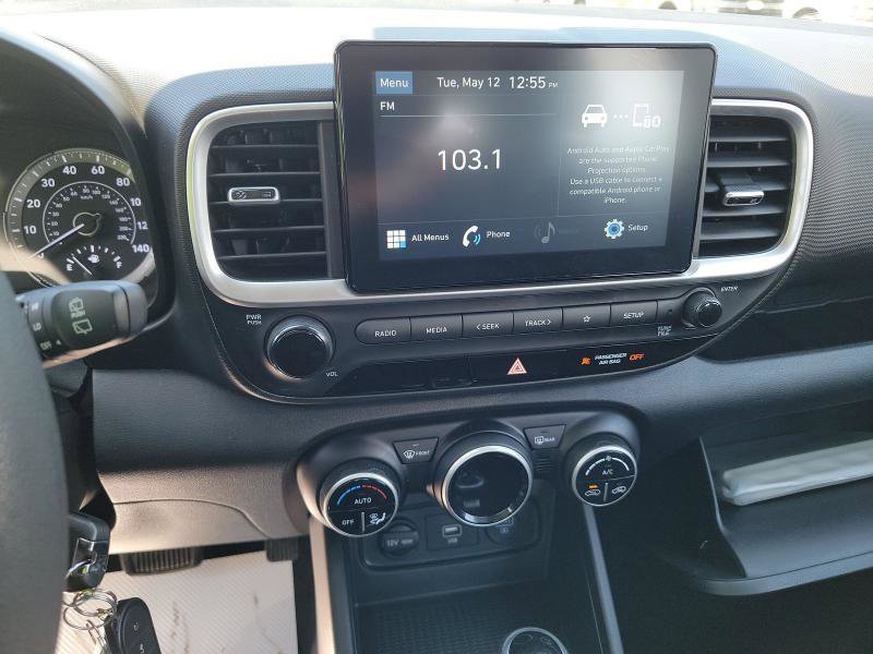Used 2020 Hyundai Venue SEL FWD image 10