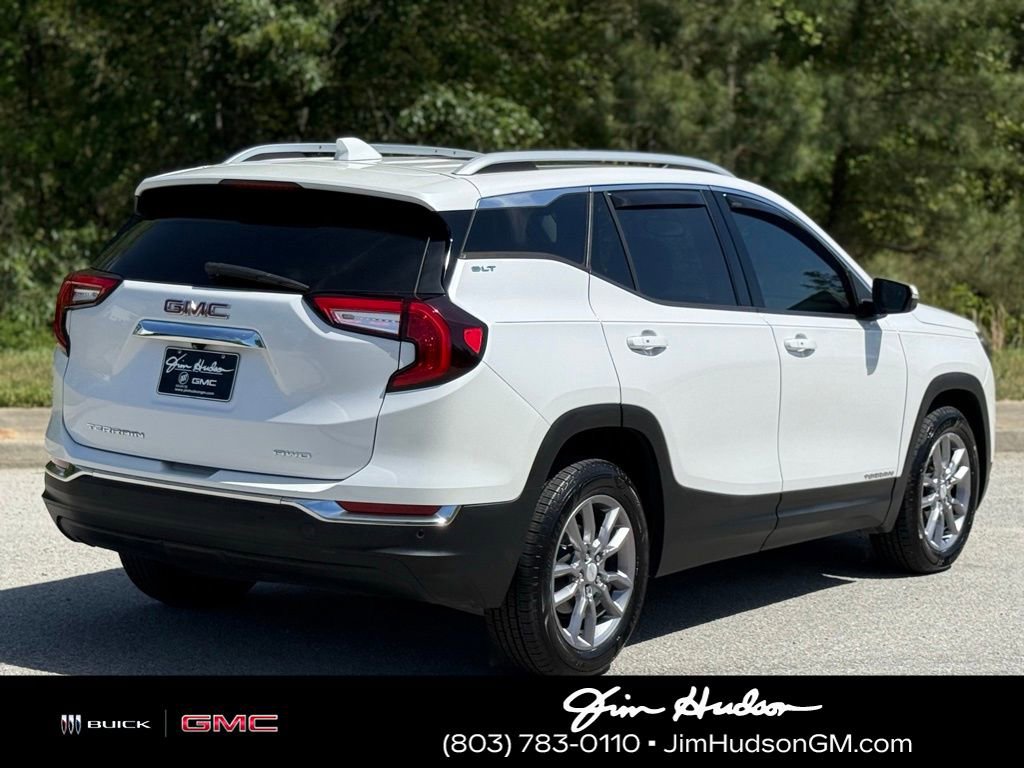 Used 2022 GMC Terrain SLT w/ LPO, Floor Liner Package image 14
