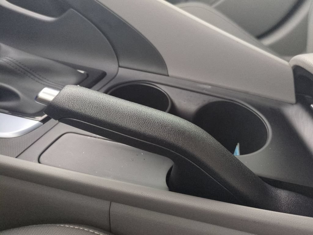 Used 2025 Hyundai Elantra Sport FWD image 26