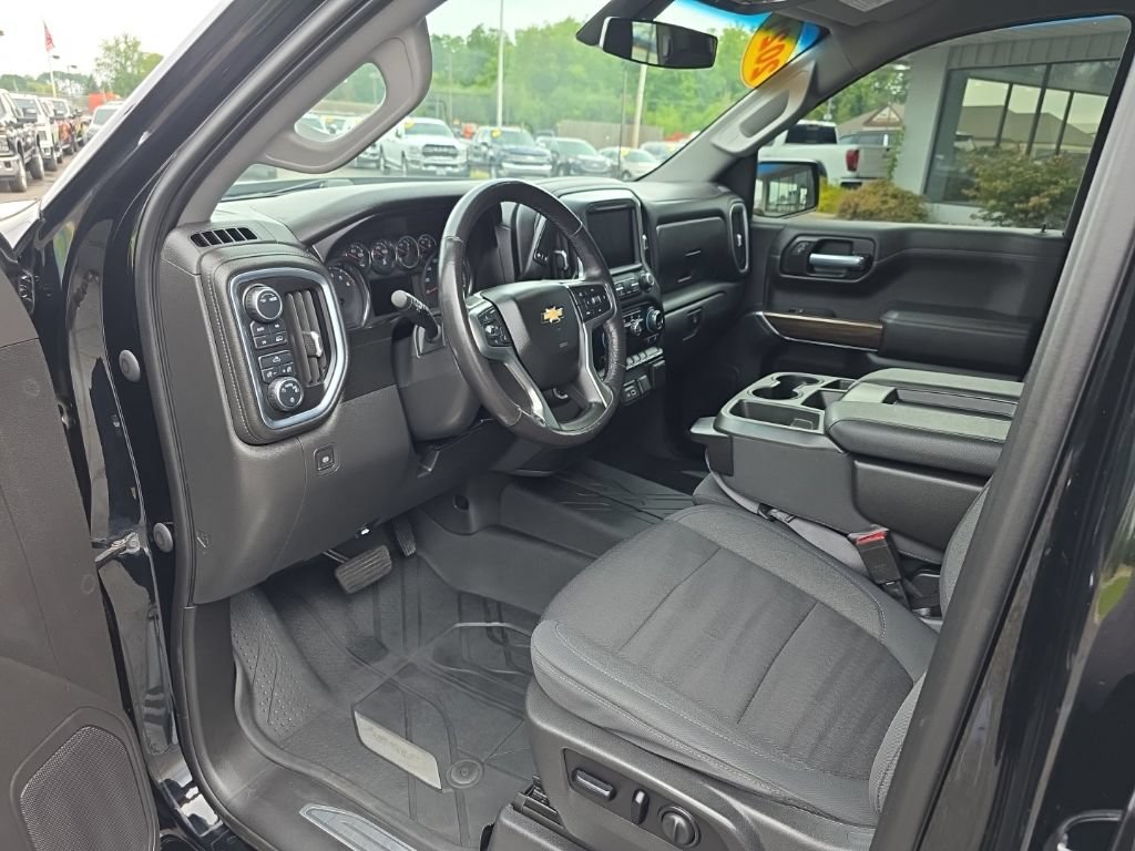 Used 2021 Chevrolet Silverado 1500 LT w/ All Star Edition Plus AWD/4WD image 24