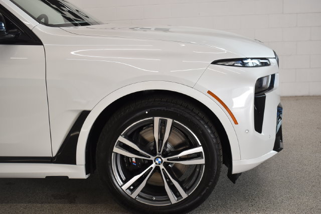 New 2027 BMW X7 M60i AWD/4WD image 13