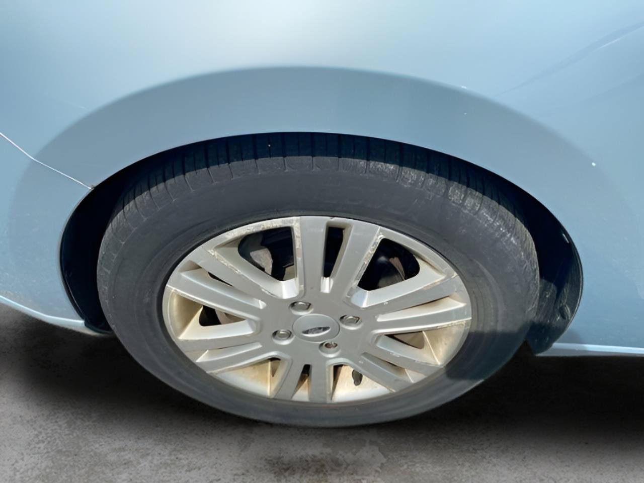Used 2009 Ford Focus SEL FWD image 17