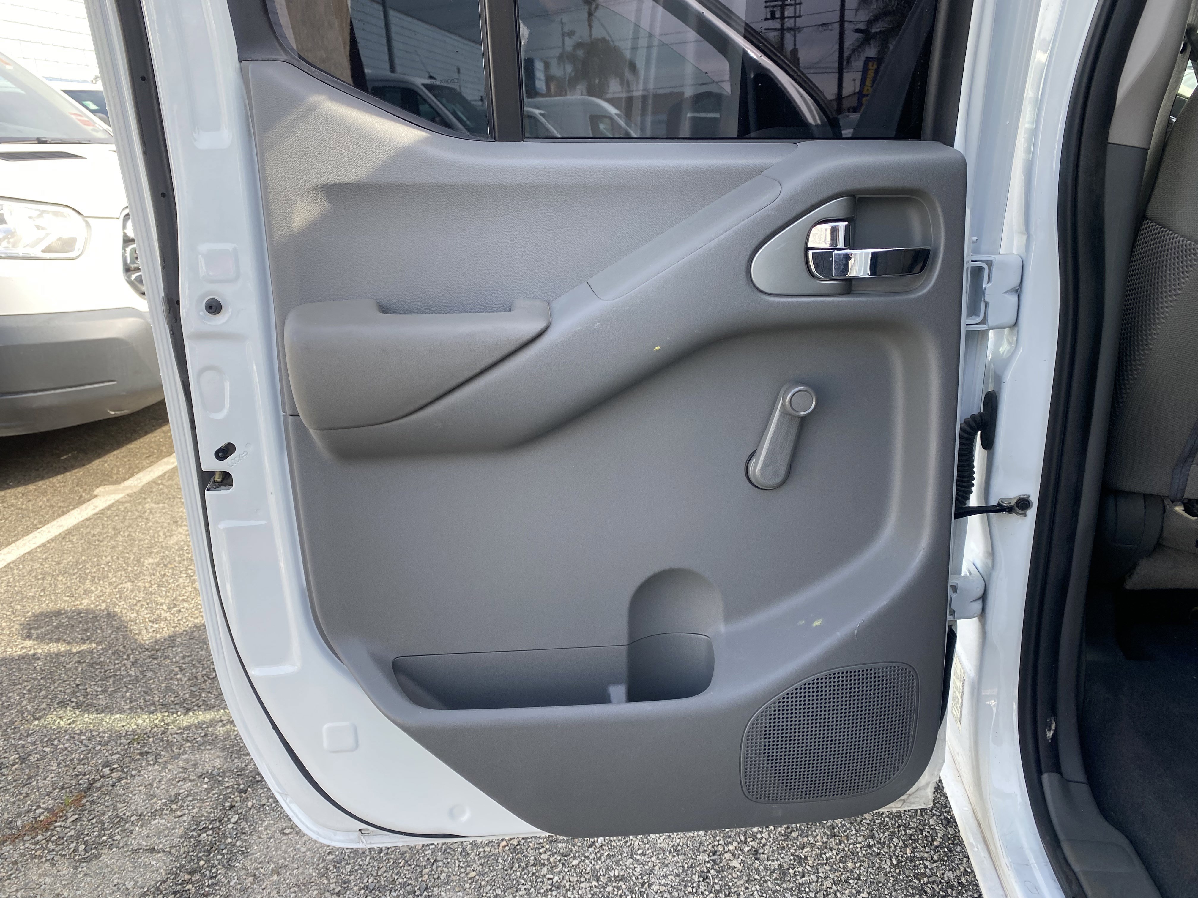 Used 2019 Nissan Frontier S image 17