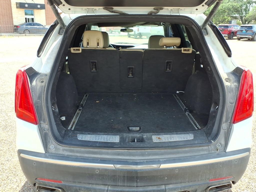 Used 2017 Cadillac XT5 Luxury FWD image 14