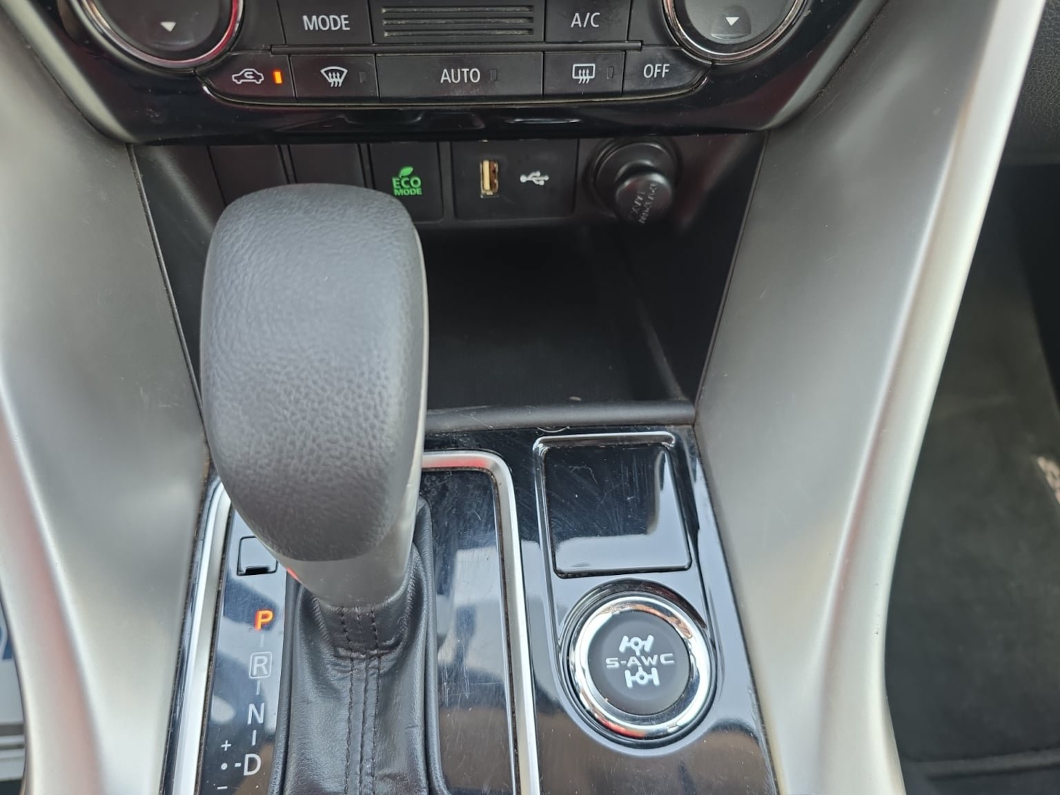 Used 2020 Mitsubishi Eclipse Cross ES AWD/4WD image 25