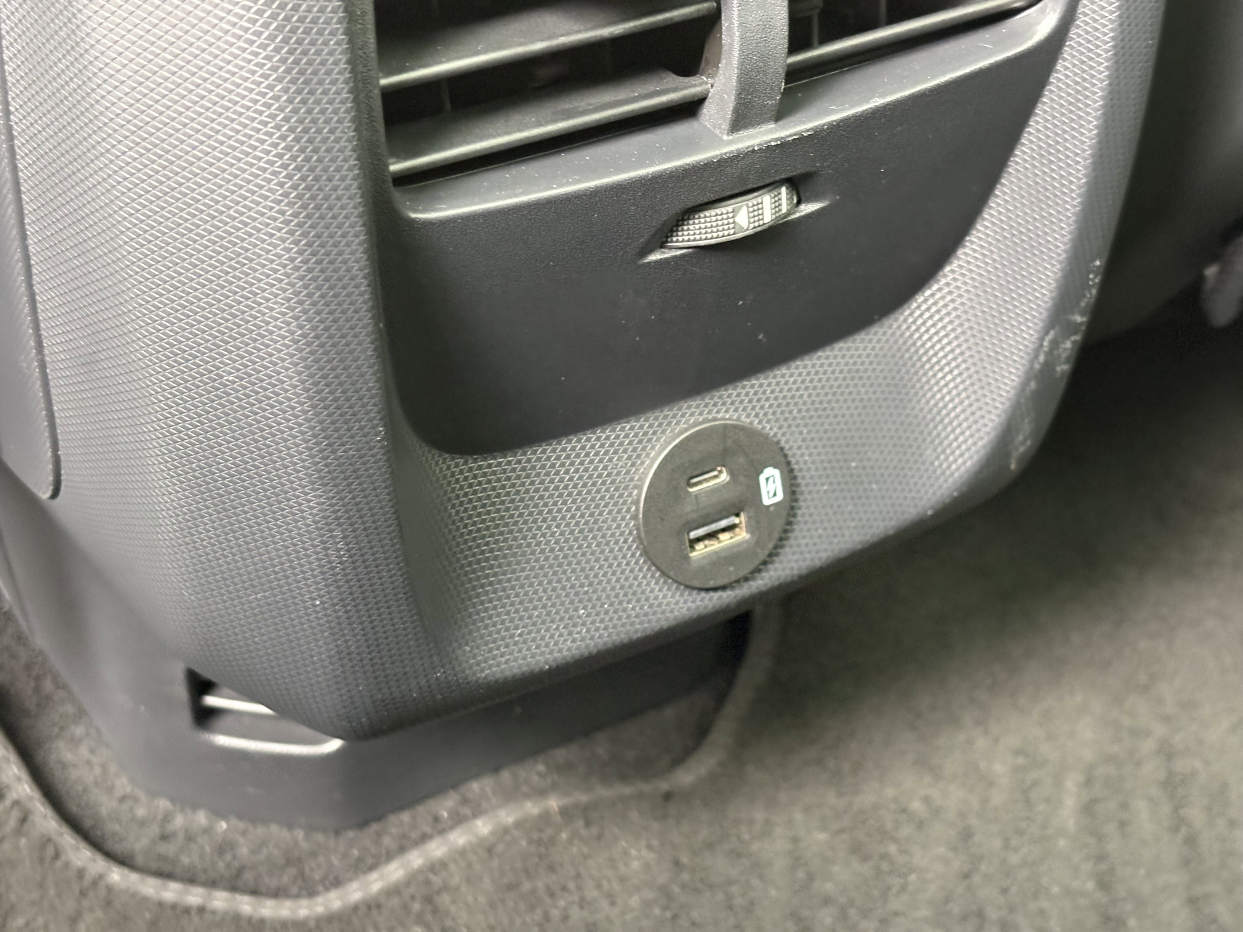 Used 2022 Ford Mustang Mach-E Premium image 13