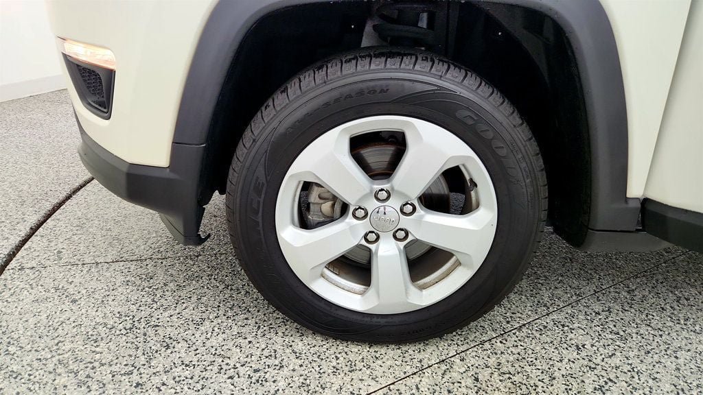 Used 2020 Jeep Compass Latitude w/ Popular Equipment Group AWD/4WD image 9