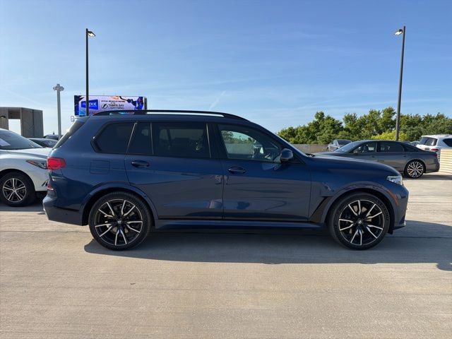 Used 2022 BMW X7 xDrive40i w/ M Sport Package image 2
