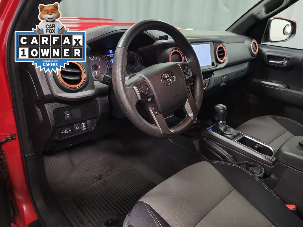 Used 2022 Toyota Tacoma TRD Sport AWD/4WD image 19