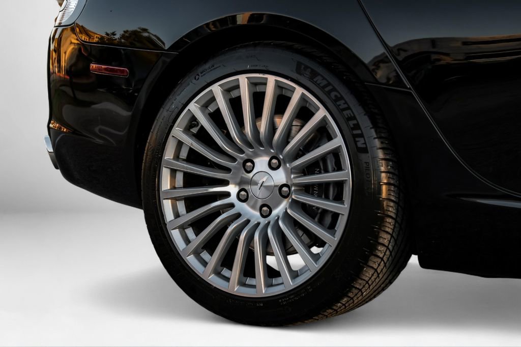 Used 2016 Aston Martin Rapide S image 56