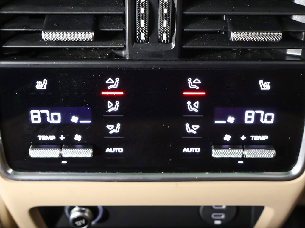 Used 2020 Porsche Cayenne image 58