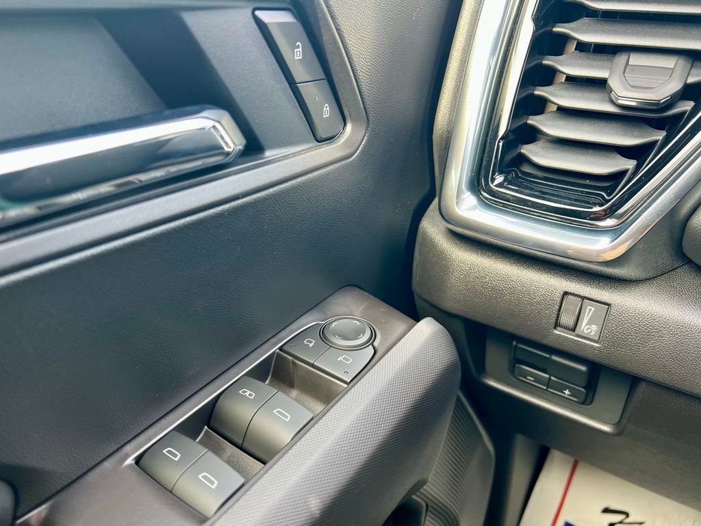 New 2026 GMC Canyon Elevation w/ Convenience Package image 14