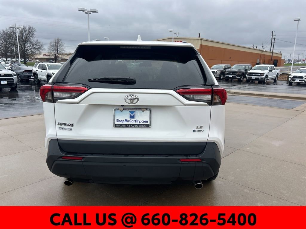 Used 2025 Toyota RAV4 LE AWD/4WD image 11