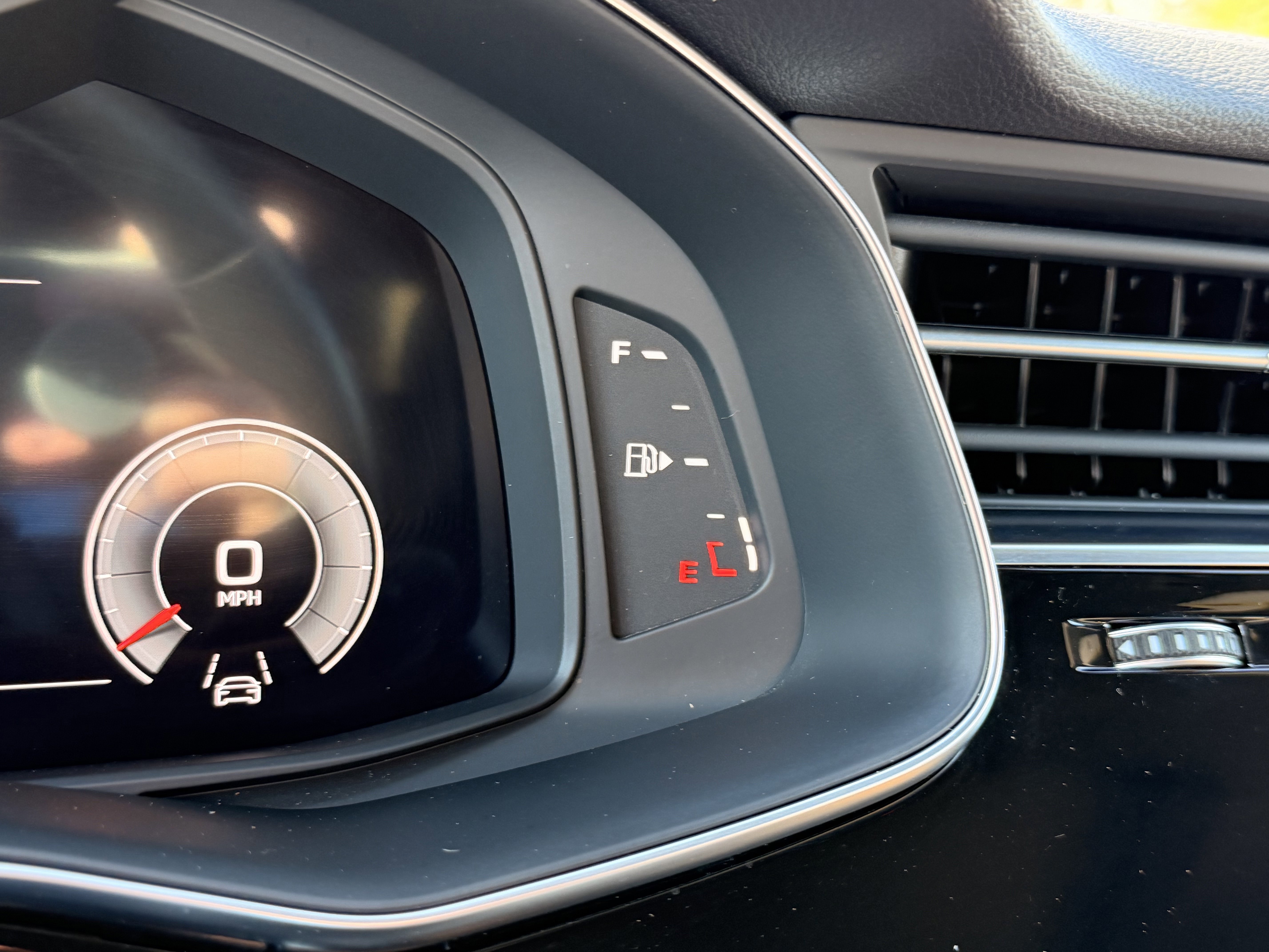 Used 2023 Audi Q8 Premium w/ Convenience Package image 60